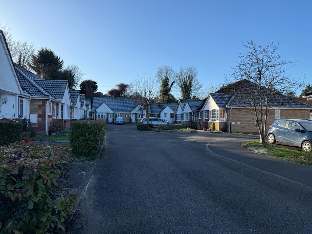 Lot: 9 - FREEHOLD GROUND RENT & UNIT TRANSFER INVESTMENT - General view of the freehold development
